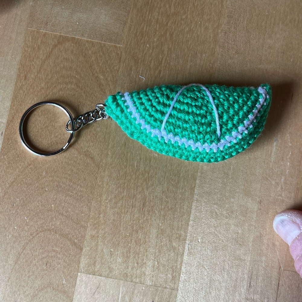 Handcrafted Fruit Slice Keychain Accessory - Summer Crochet Bag Charm Sunny - Picture 9 of 16